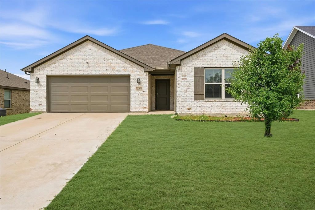 1202 Southridge Lane, Sherman