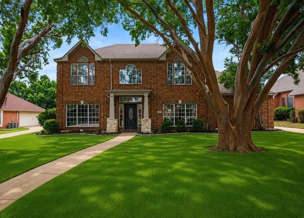 634 Meadowcrest Drive, Highland Village