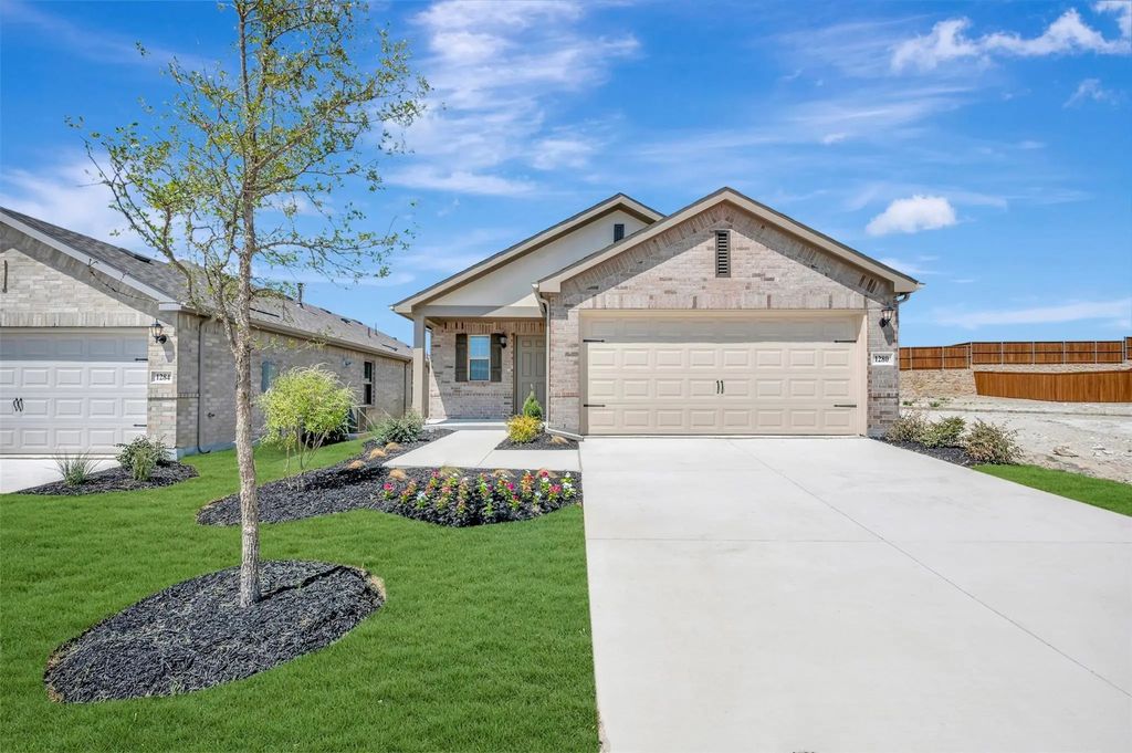 1280 Tallowwood Trail, Van Alstyne