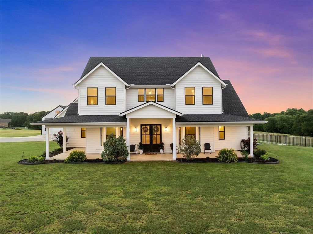 252 Austin Hines Drive, China Spring