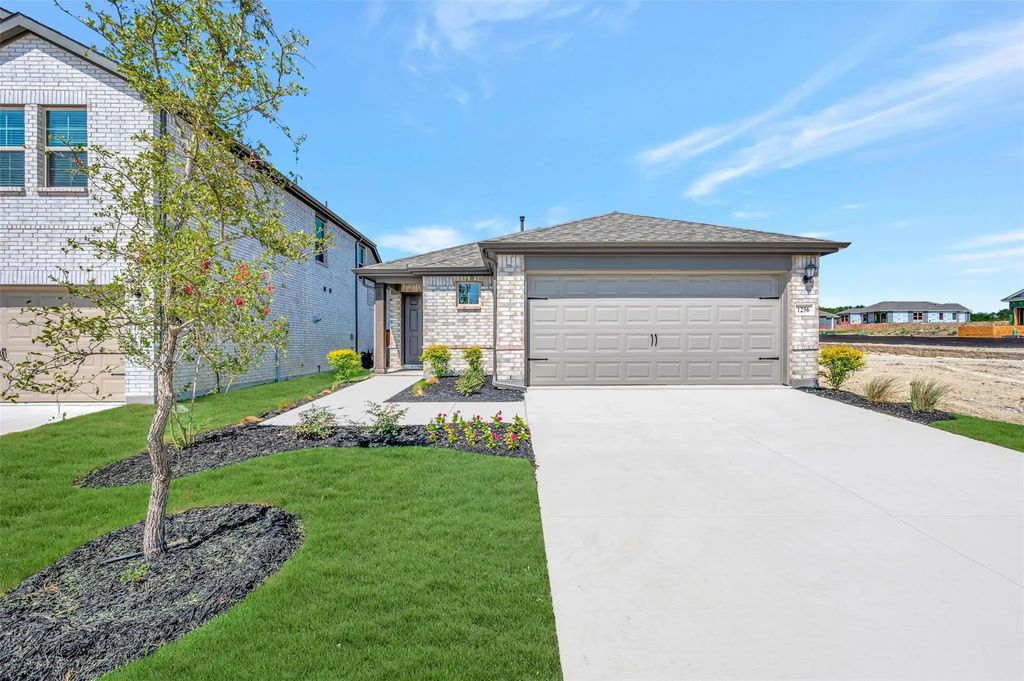1256 Tallowwood Trail, Van Alstyne