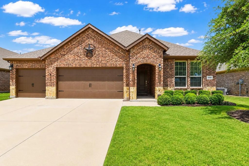 4016 Woodford Drive, Forney