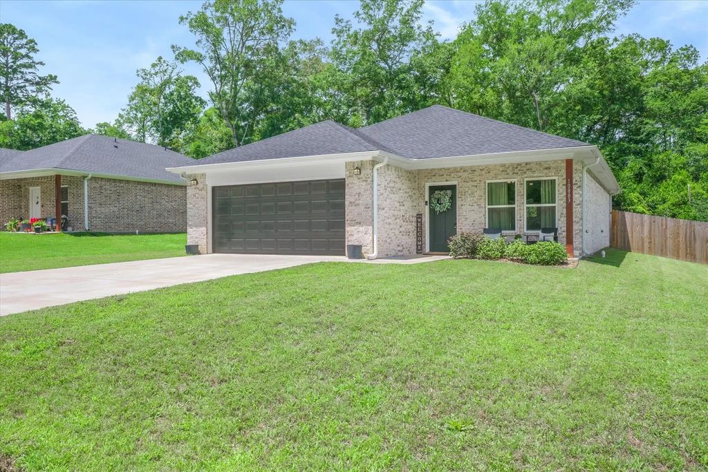 10883 Browning Street, Brownsboro