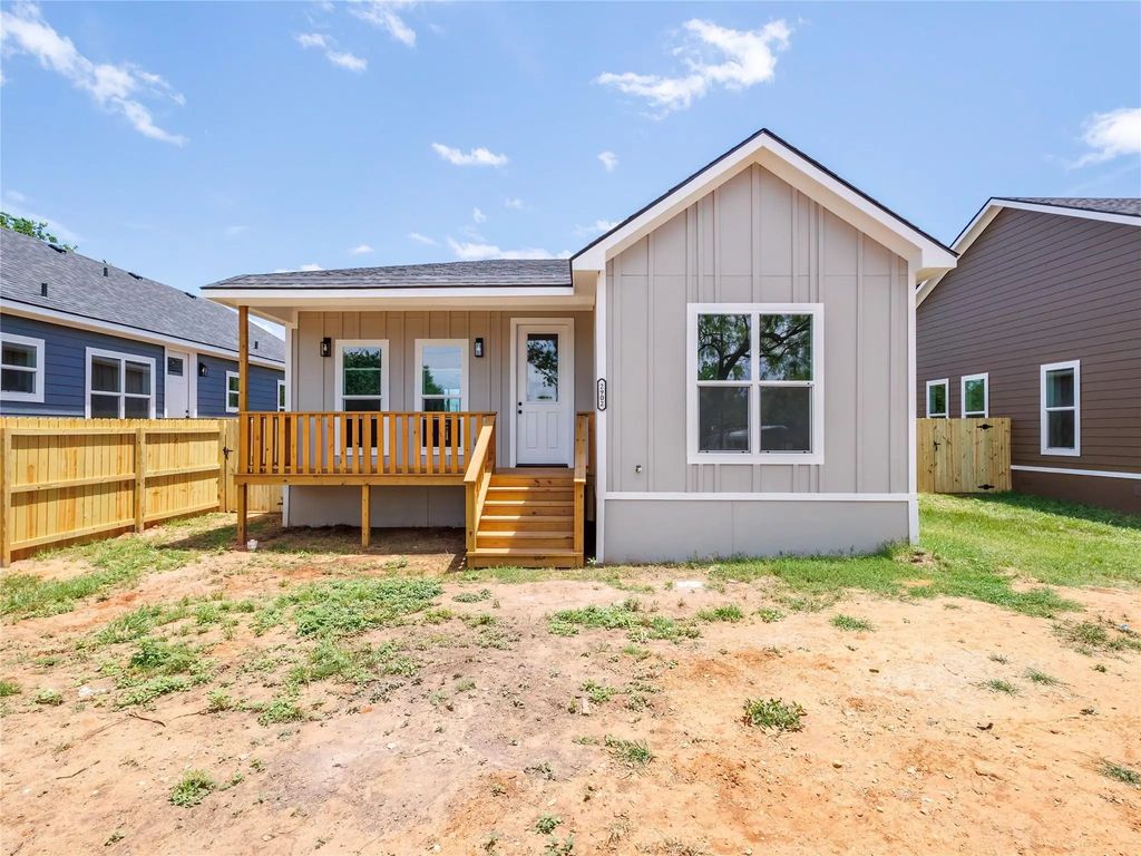2902 Avenue D, Brownwood