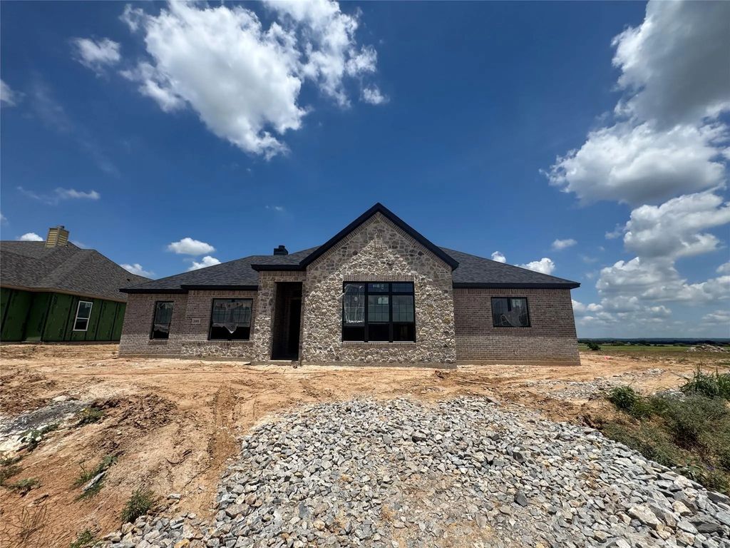 148 Legends Way, Bridgeport