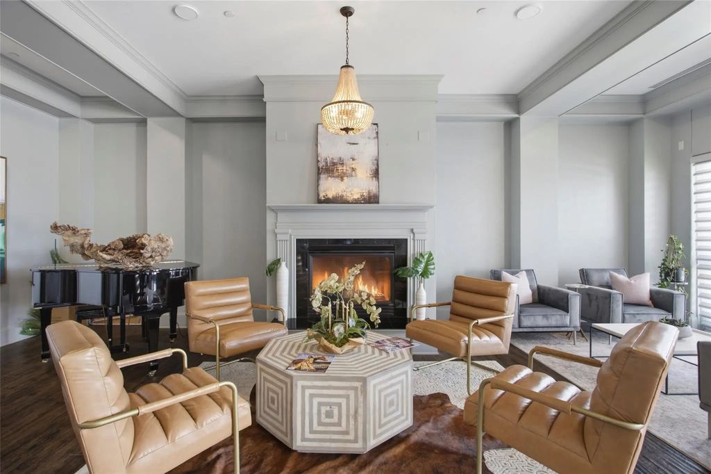 501 Samuels Avenue 230, Fort Worth