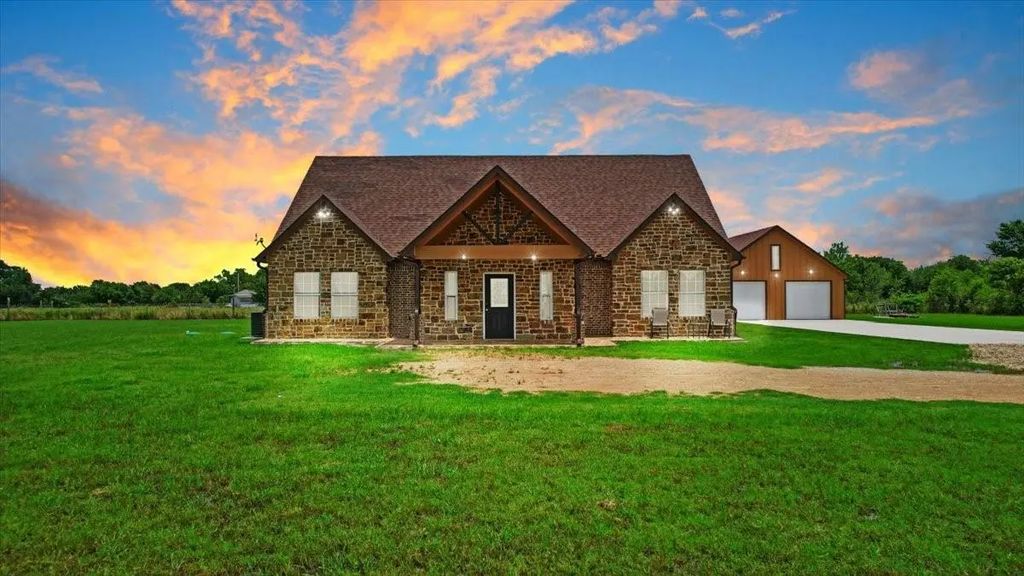 4248 N Fm 273, Ivanhoe