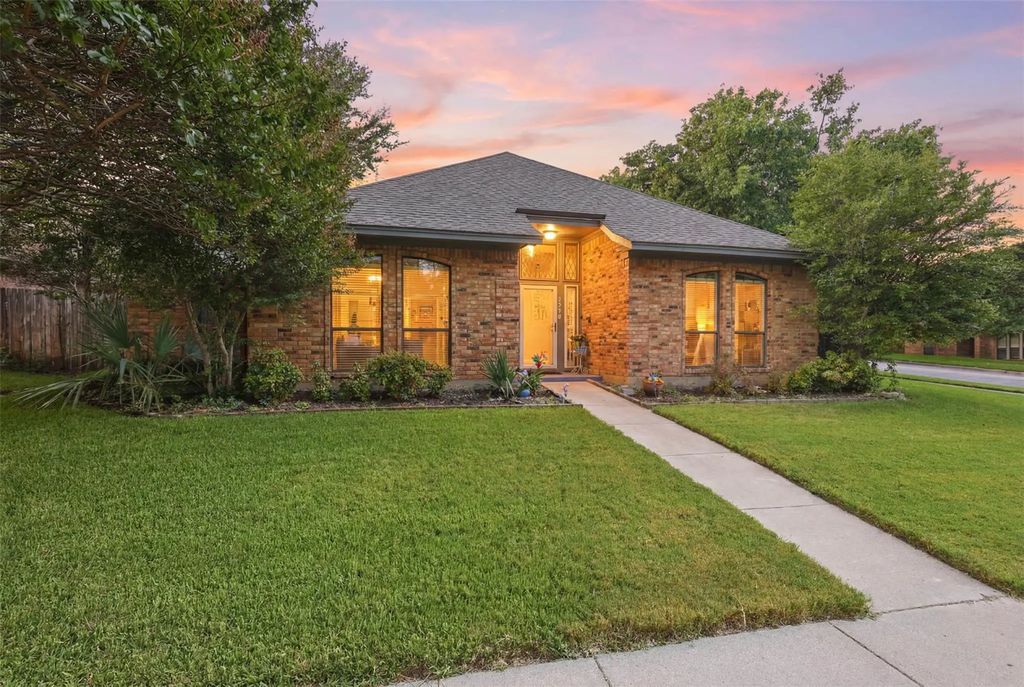 7212 Big Bear Lake Drive, Arlington