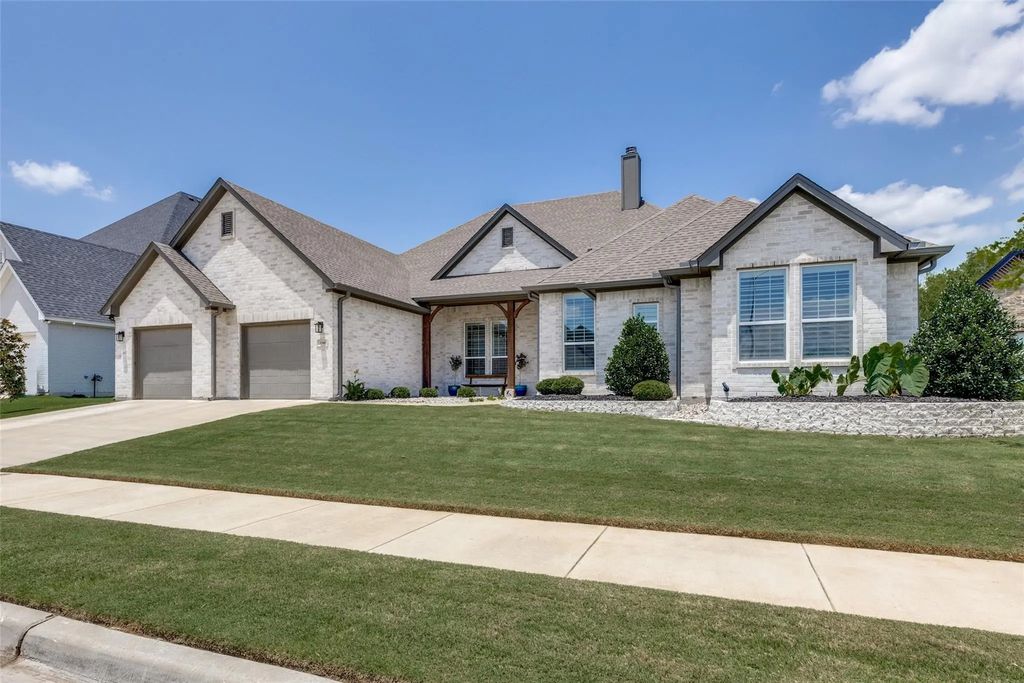 1348 Silent Springs Drive, Fort Worth