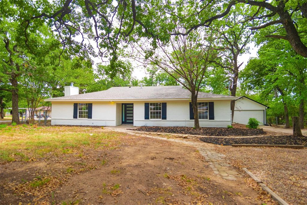 1832 Johnson Road, Keller