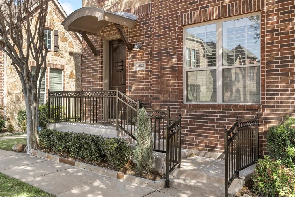 4021 Winsor Drive, Farmers Branch