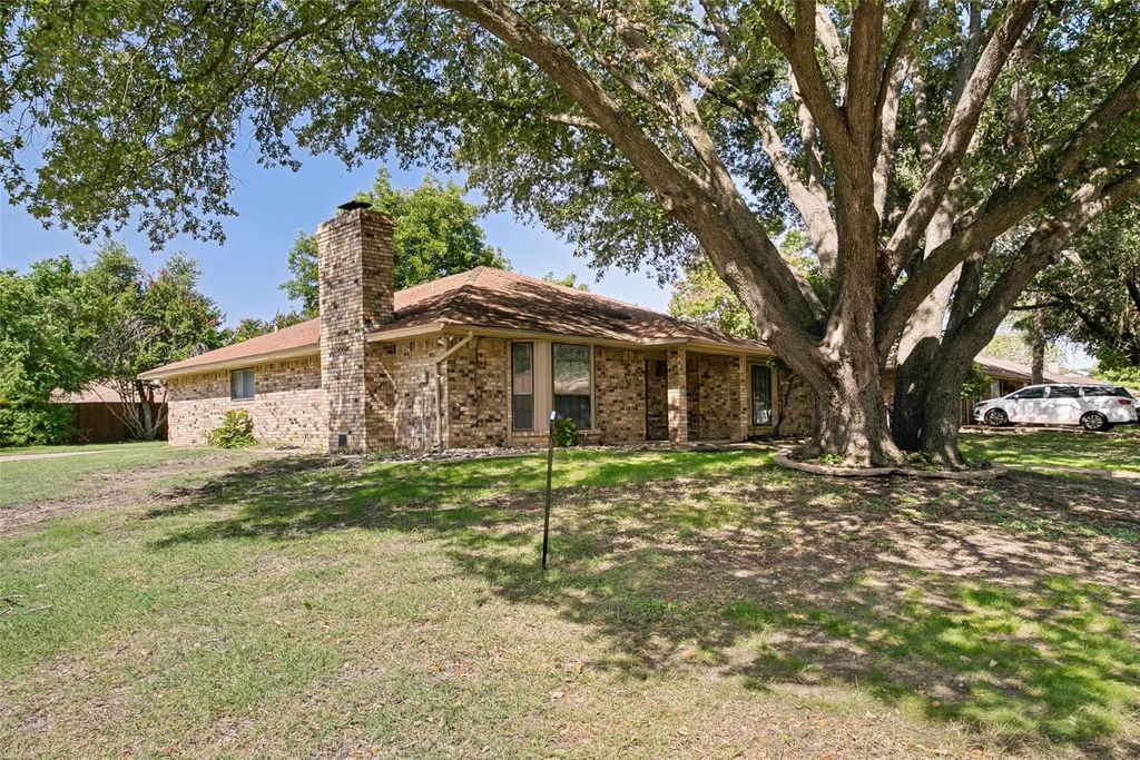 4801 Applewood Road, Fort Worth
