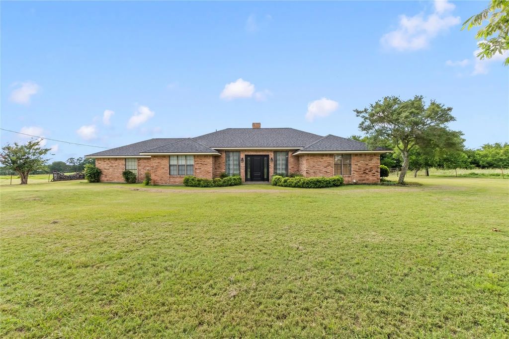 9926 County Road 155a, Kaufman