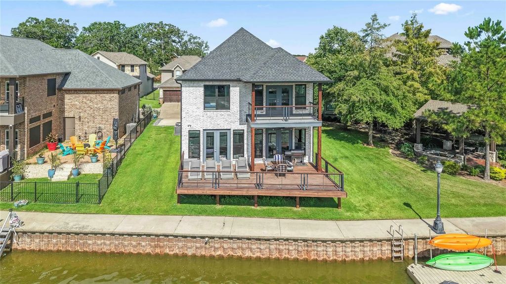 118 Marina Drive, Gun Barrel City