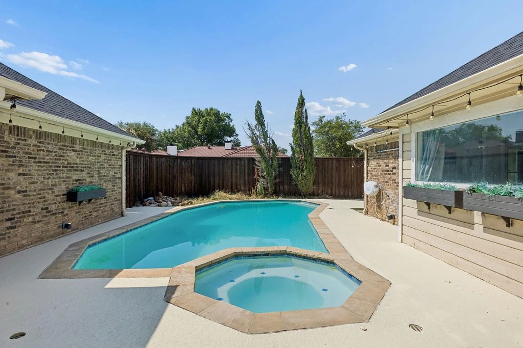 3608 Wandering Trail, Plano