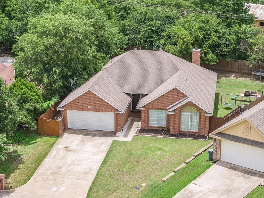 115 S Blue Bonnet Circle, Justin