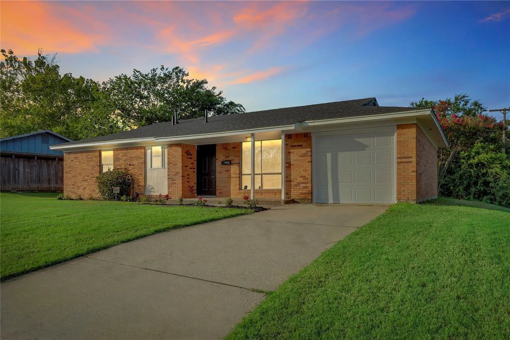 6357 Basswood Drive, Fort Worth