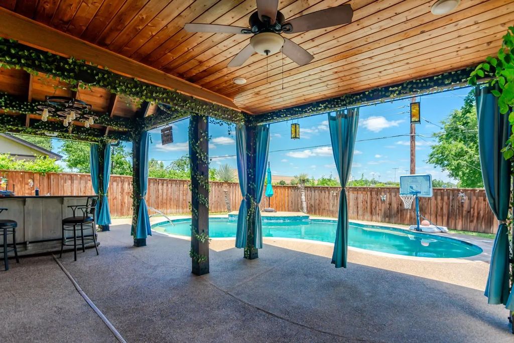 693 Bluebonnet Drive, Keller