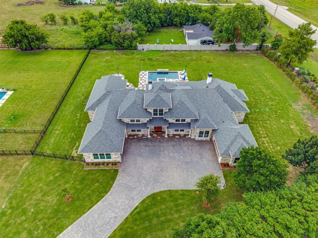1020 Kingsbridge Lane, McLendon Chisholm