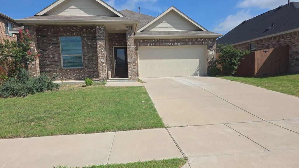 3951 Bellingham Lane, Forney