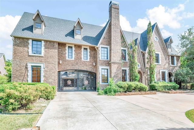 22 Dunrobin, Garland