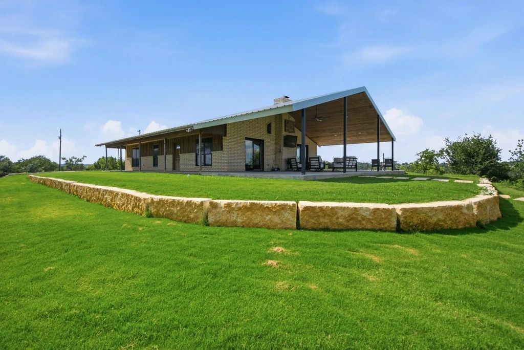 3035 County Road 162, Stephenville