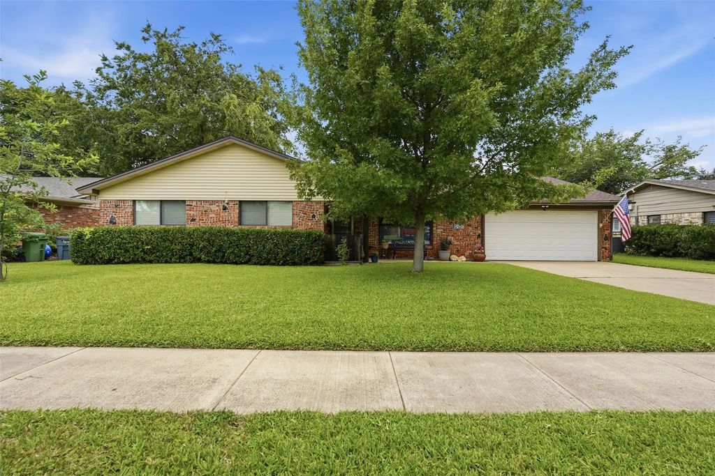 5421 Susan Lee Lane, North Richland Hills