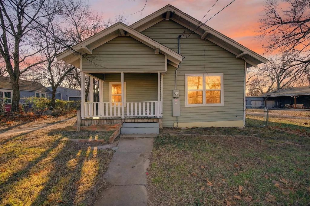 710 E Lamar Street, Sherman