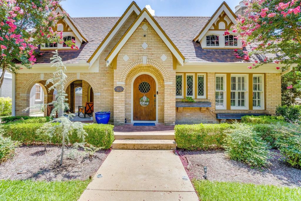 2041 Hawthorne Avenue, Fort Worth