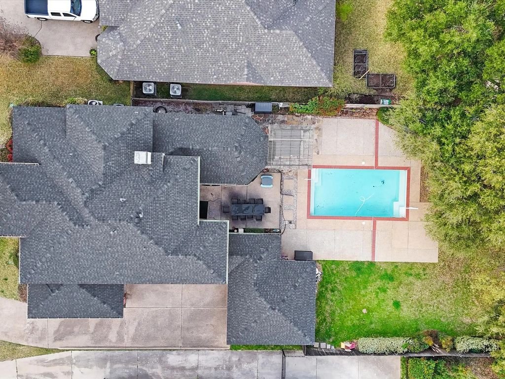 6207 Millwood Court, Arlington