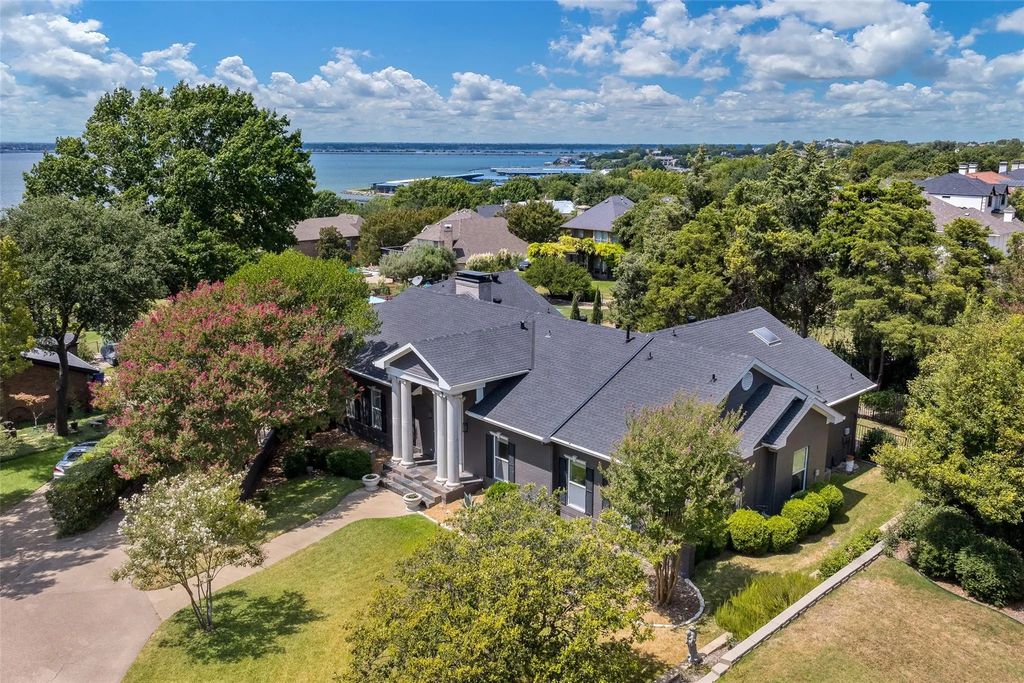 6 Stillwaters Drive, Heath