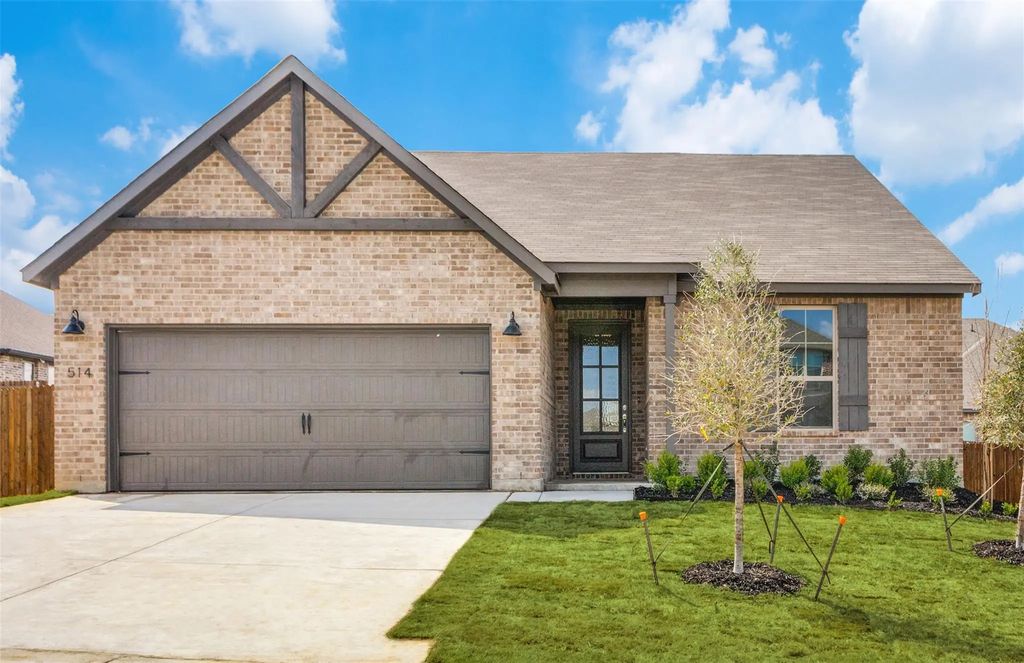 514 Hillcrest Circle, Justin