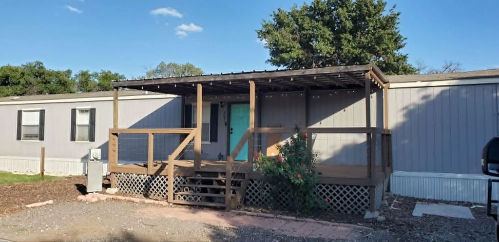 2093 Private Road 354, Hawley