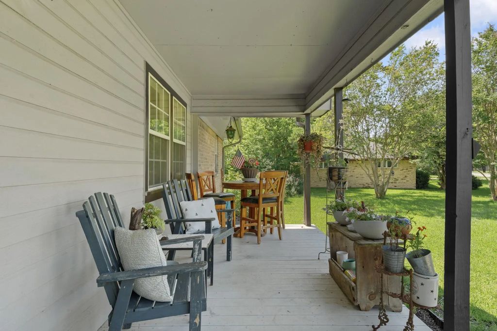 236 Circle Drive, Point