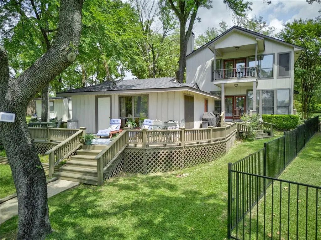 120 Turners Circle, Mabank