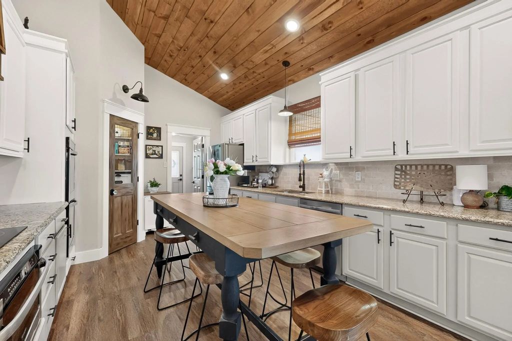 4689 County Road 2720, Caddo Mills