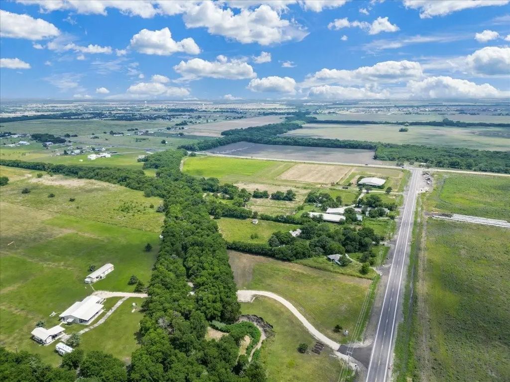5077 Fm 547, Farmersville