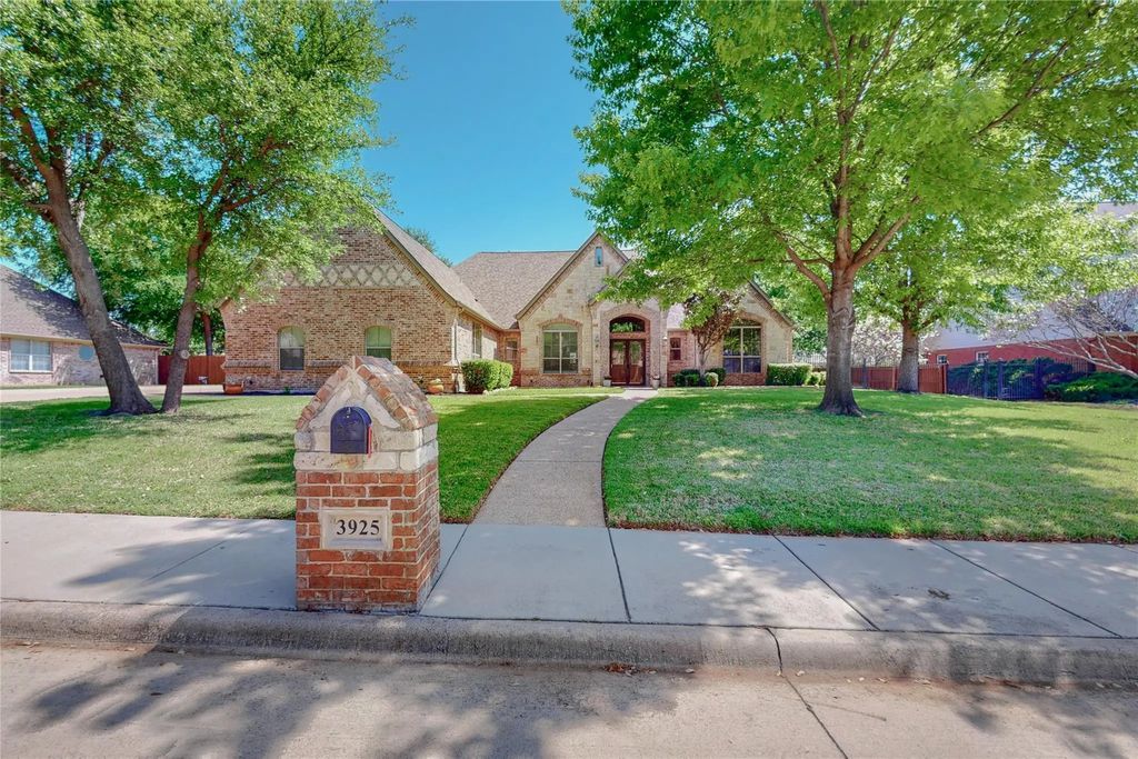 3925 Westway Terrace, Fort Worth