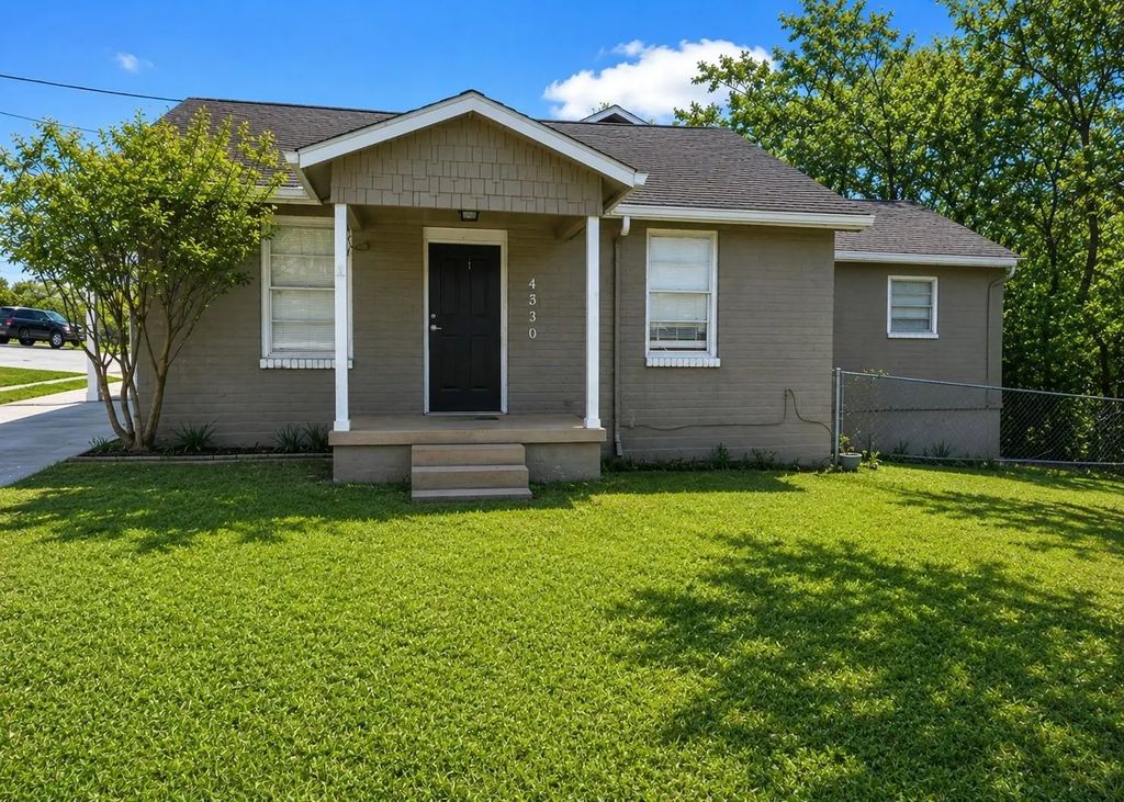 4530 White Oak Lane, Fort Worth