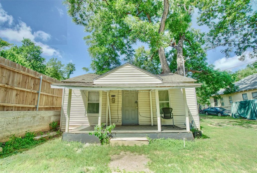 1610 N 10th Street, Waco