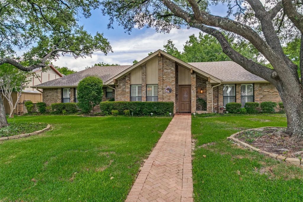 2731 Wagonwheel Drive, Carrollton