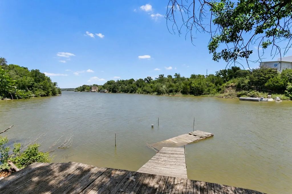 1224 Abelia Drive, Fort Worth