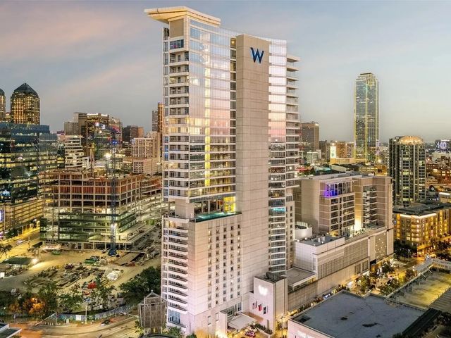 2430 Victory Park Lane 2509, Dallas