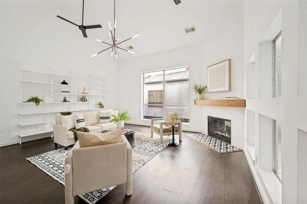 3828 San Jacinto Street, Dallas