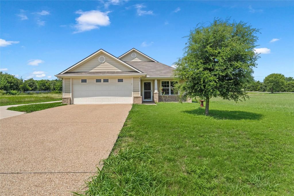 637 Hoffmeyer Lane, Robinson