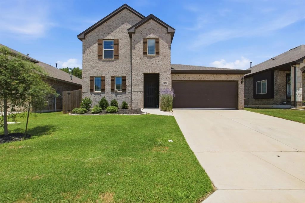 1136 Country Glen Drive, Godley