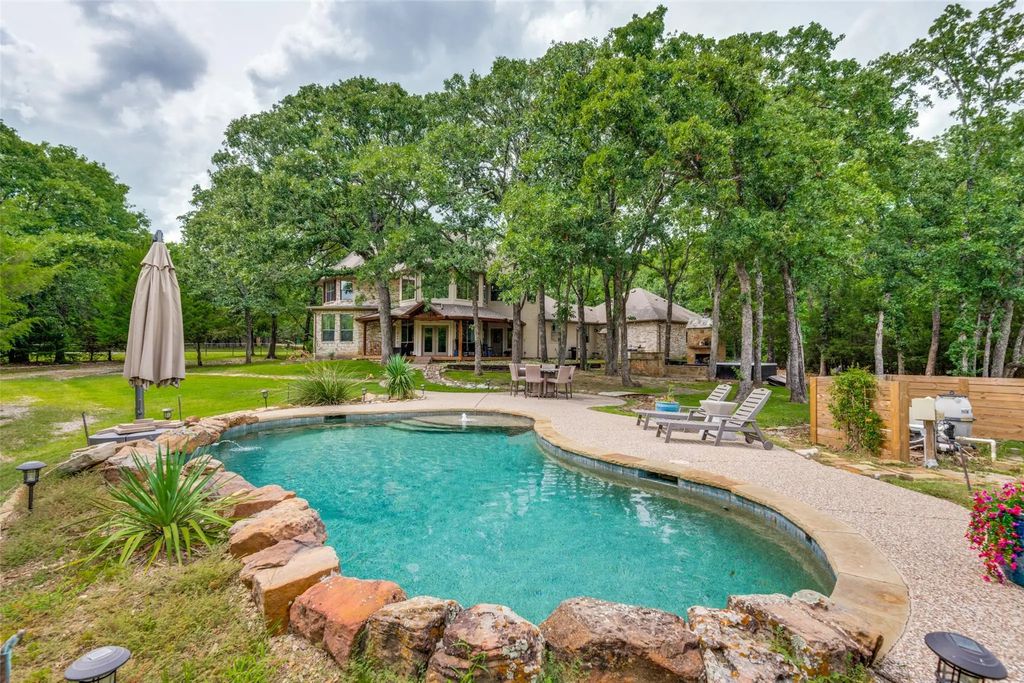 9011 Texas Trail, Terrell