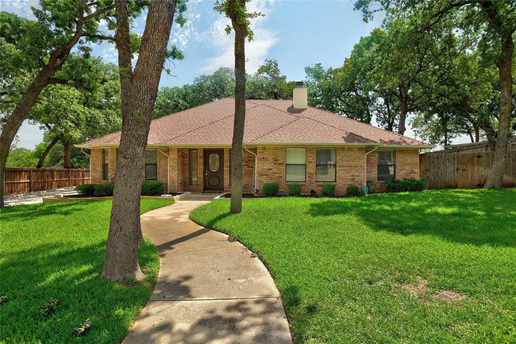 1005 Palo Duro Trail, Keller