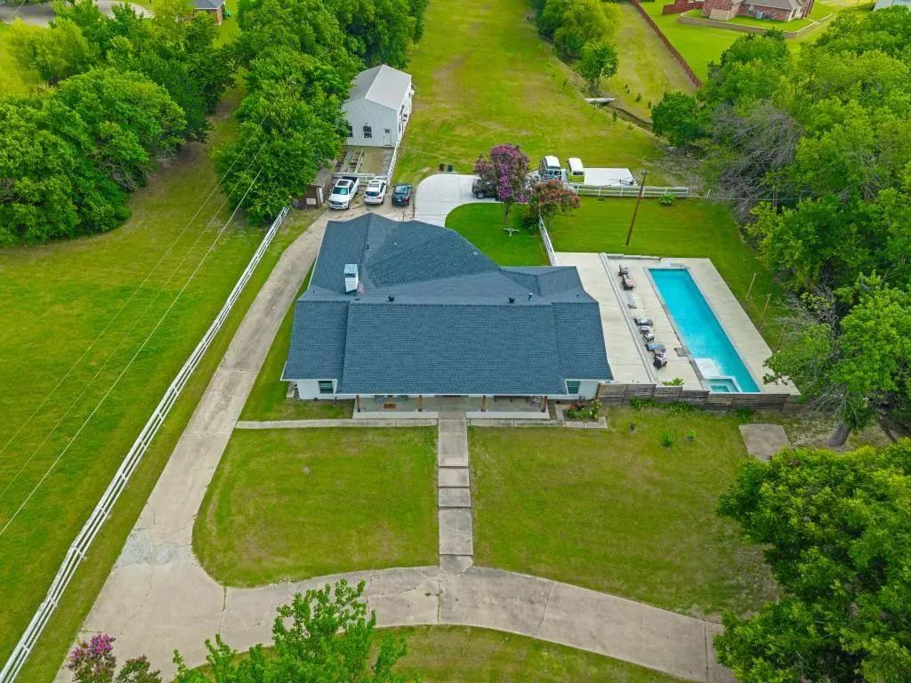 6602 Lyons Road, Garland