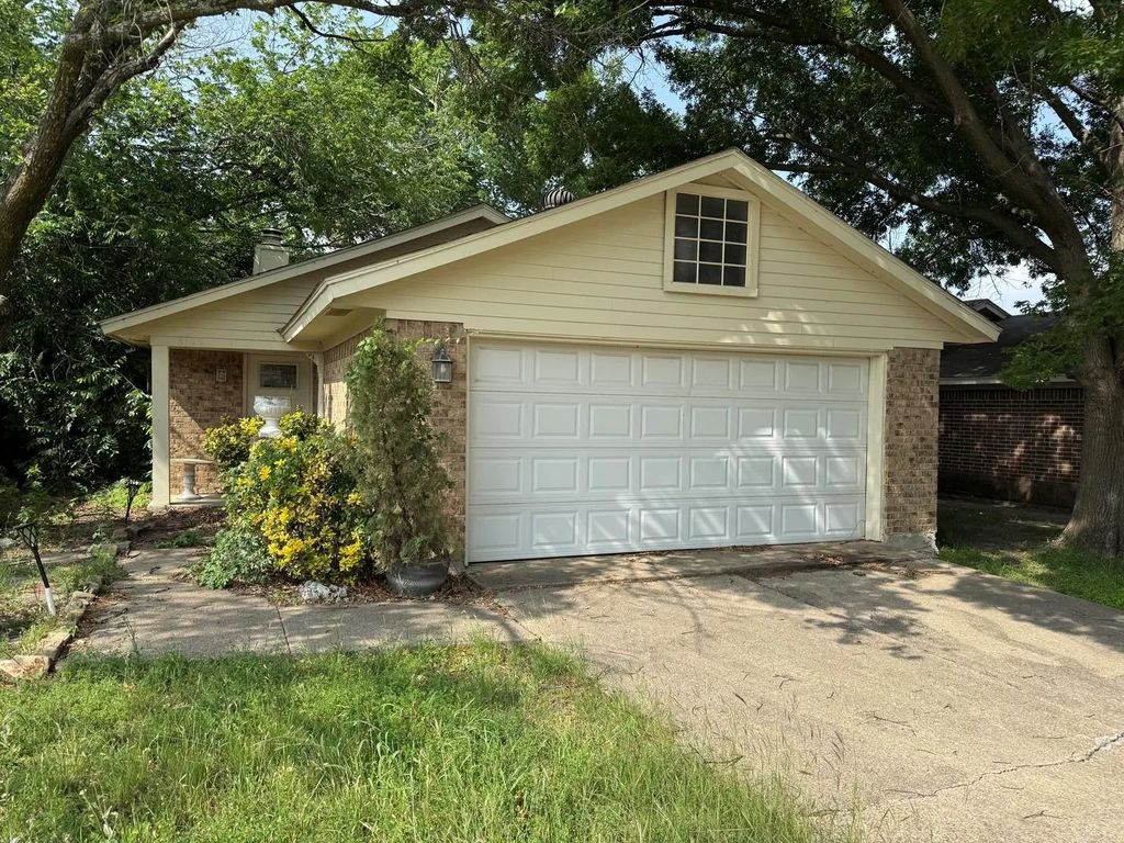 5120 Shoregate Square, Garland